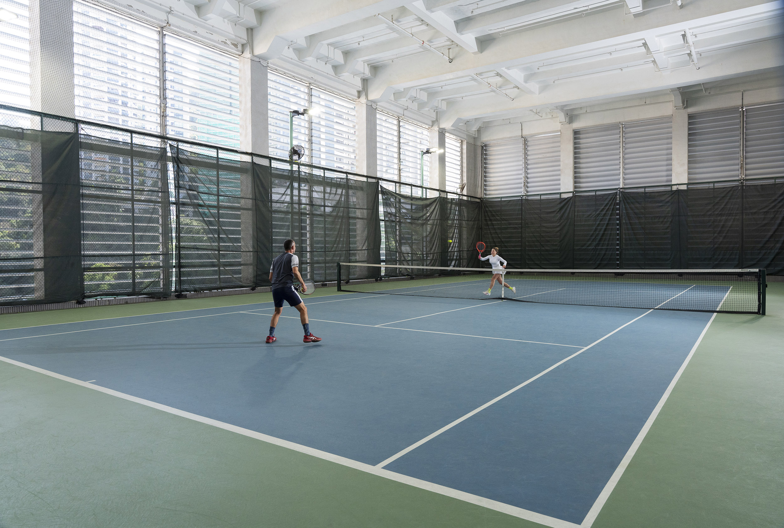 https://www.lrc.com.hk/storage/assets/5df7eeb3-c88a-4008-99ed-92c4a1d22e93/81_Indoor-Tennis-Court-1_1.jpg