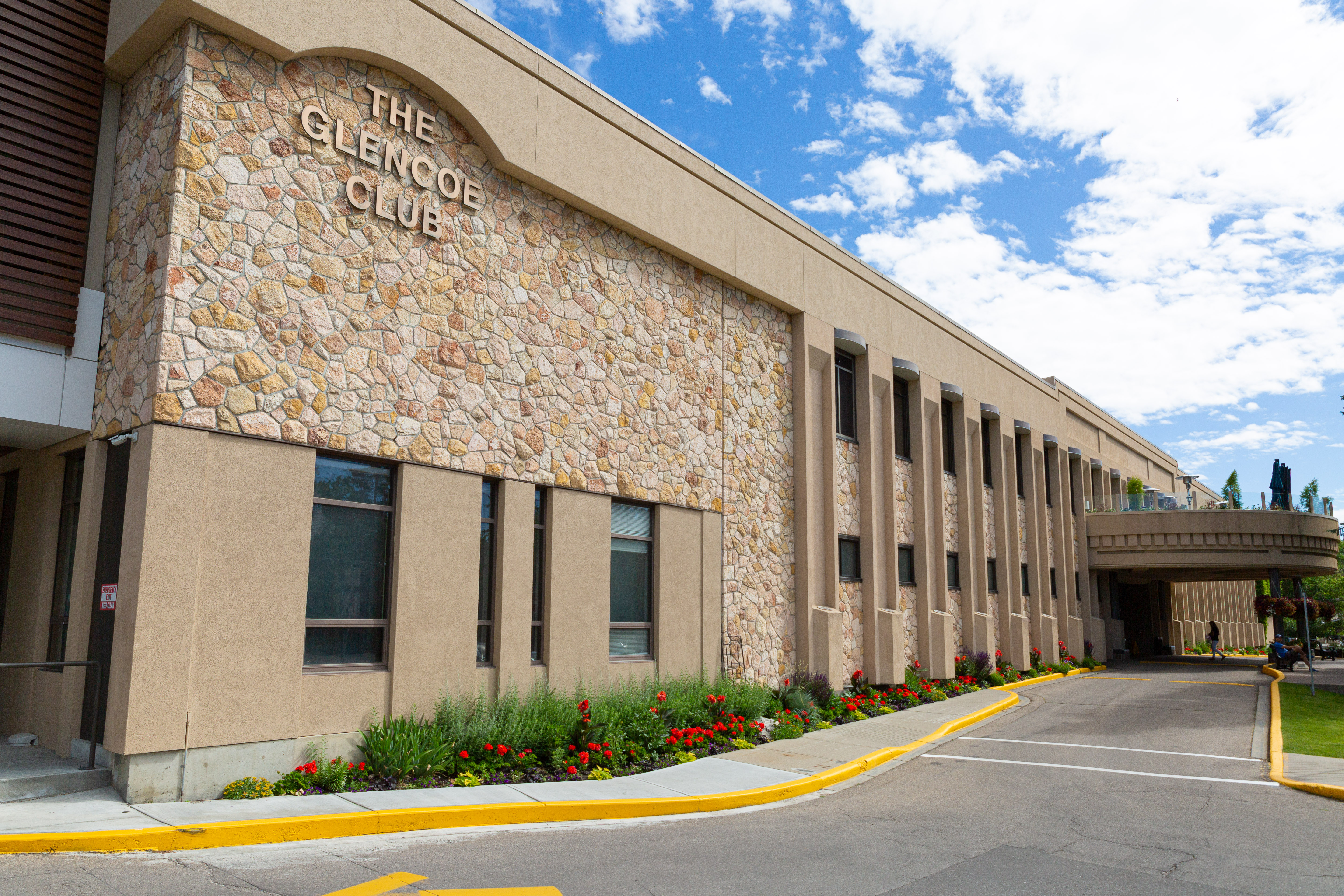 THE GLENCOE CLUB
